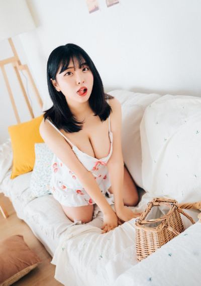 别揉我奶头_短视频完整无删减版