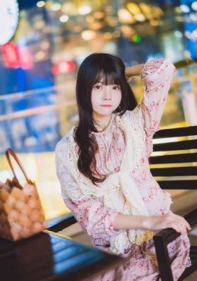 激情欧美偷拍_迅雷手机免费观看