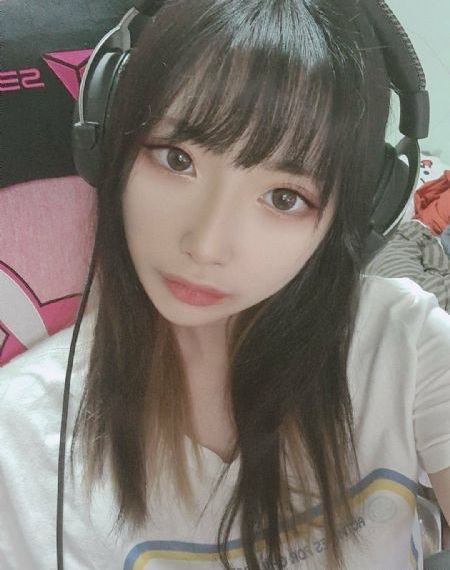 日韩蜜桃成人在线观看_高清完整视频观看