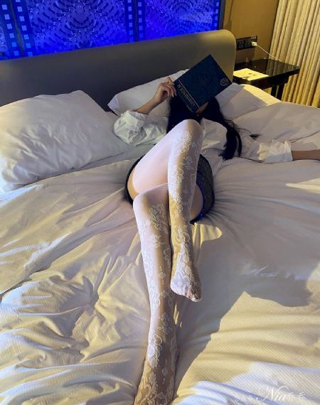 错一题下面插一支笔啊哈小说_电影未删减版